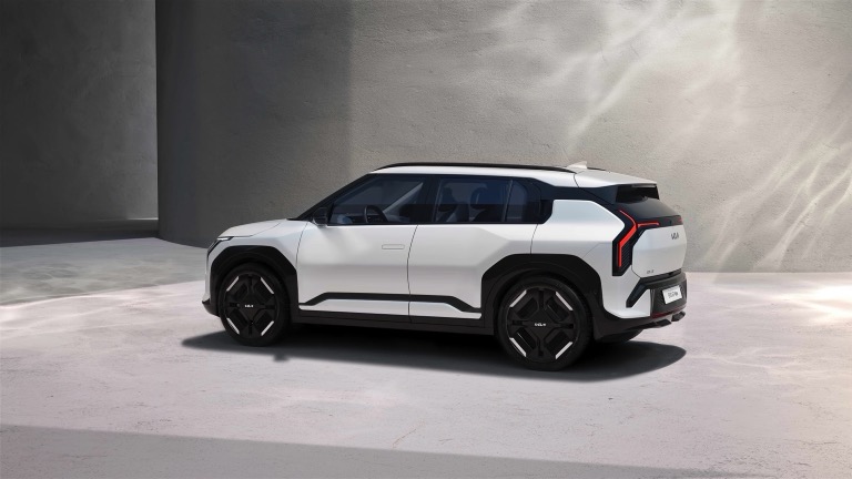 Mitsubishi Outlander PHEV (UAT Test)